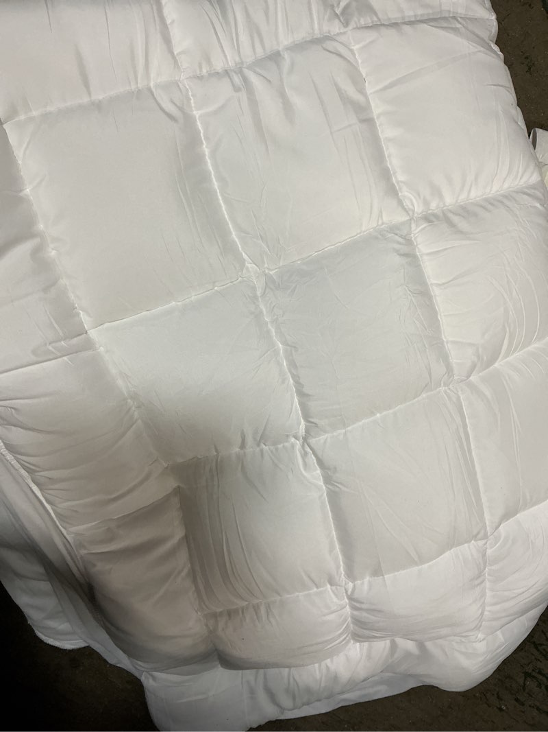 Condition photo showing As Is for niagara sleep solution cloud-like queen mattress topper - 100% cotton top mattress pad for back pain relief - breathable & naturally cooling for hot sleepers, white