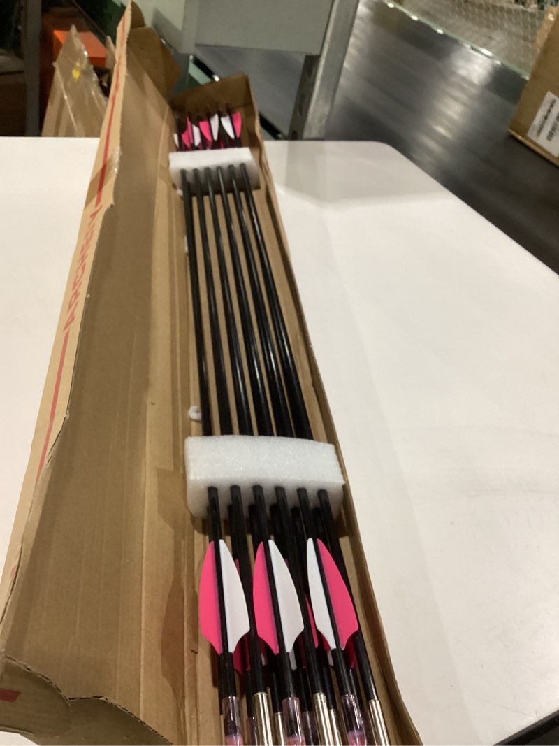 Condition photo showing New/Like New for lwano 28" fiberglass arrows - archery practice target arrows with blunt tips durable shaft for youth kids children beginners on recurve&long bows(pack of 12) 28inch-12pc arrows pink