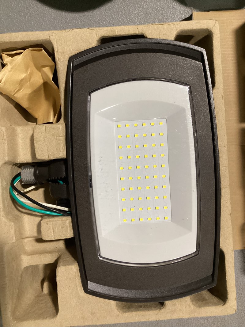 Customer Reviews for Commercial Electric ARFL 200-Watt Equivalent, 3000 Lumen, 4000k CCT, Integrated LED, Arch Wall Flood Light, Bronze