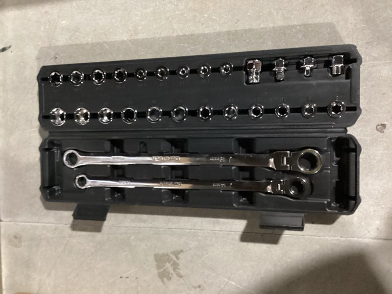 Condition photo showing Good Condition for DURATECH 27PCS Extra Long Flex Head Ratcheting Wrench Set, 8-22mm, Double Box End Ratchet Wrench Set with E-type 8-22mm Replacement Heads, 10x19mm, 1/4", 3/8", 1/2" Socket Adapters