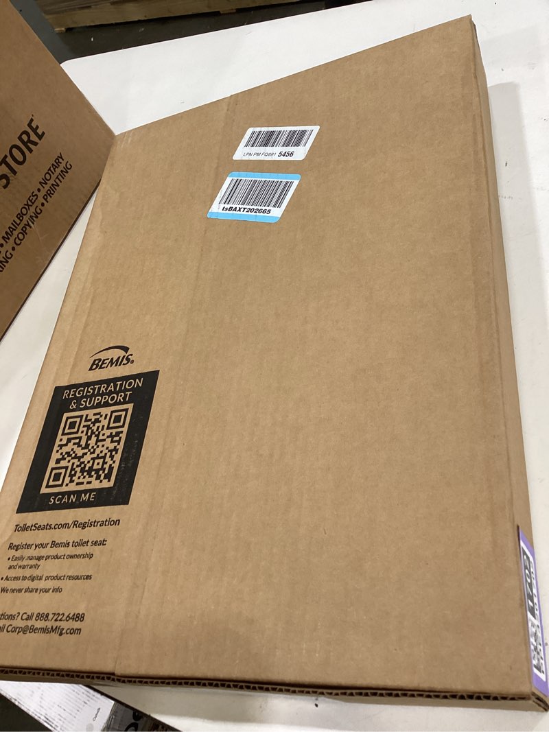 Condition photo showing New/Like New for bemis 1500ec 390 lift-off wood elongated toilet seat, cotton white (pack of 1)