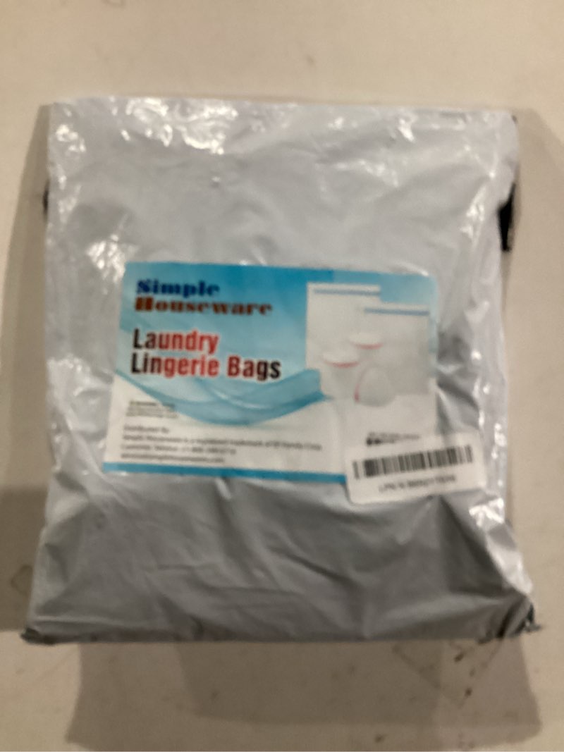 Condition photo showing Good Condition for Simple Houseware Laundry Bra Lingerie Bags (2 Large & 3 Underwear Bags) - 5 Pack 2 L / 3 Bra Bags