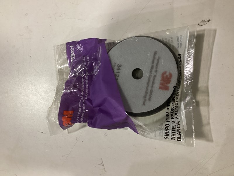 Condition photo showing Good Condition for 3M Perfect-It Random Orbital Medium Wool Compounding Pad, 5"/130 mm, White, 34121, Orbital Pads for Automotive Compounding and Polishing 5" 130mm Medium