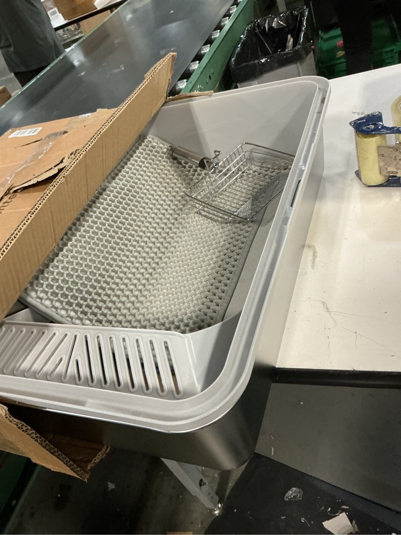 Condition photo showing Good Condition for Stainless Steel Litter Box | XL Enclosed Cat Litter Boxes with Lid for Big Cats | High Sided, Anti-Urine Leakage | Non-Stick Bottom & Includes Litter Mat & Metal Scoop