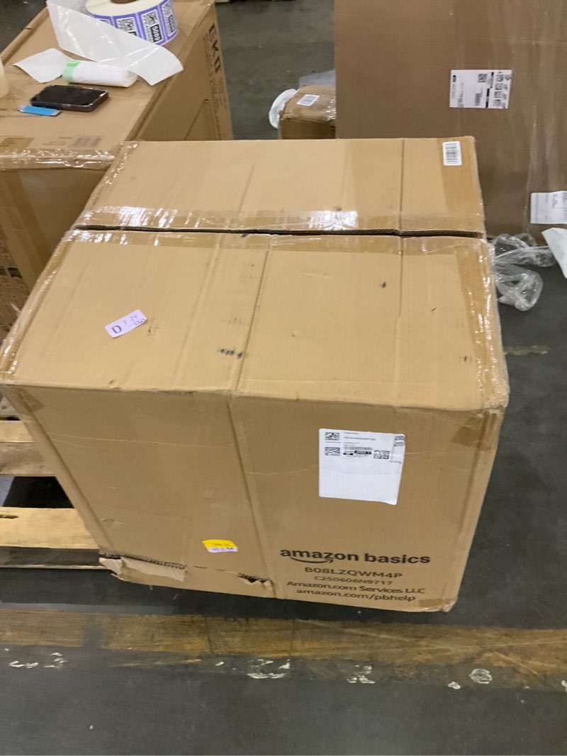 Condition photo showing Good Condition for plastic ball pit balls 