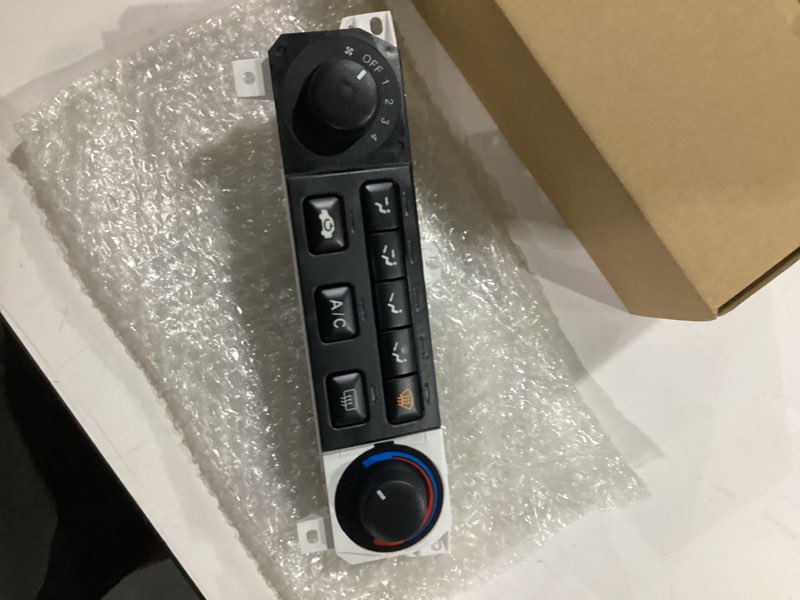 Condition photo showing New/Like New for dicmic a/c heater climate control module compatible with 1998-2000 honda accord 1998-2004 honda odyssey replace# 599-268, 79600-s84-a01za