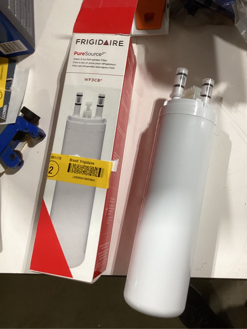 Condition photo showing Good Condition for frigidaire push-in refrigerator water filter wf3cb puresource 3
