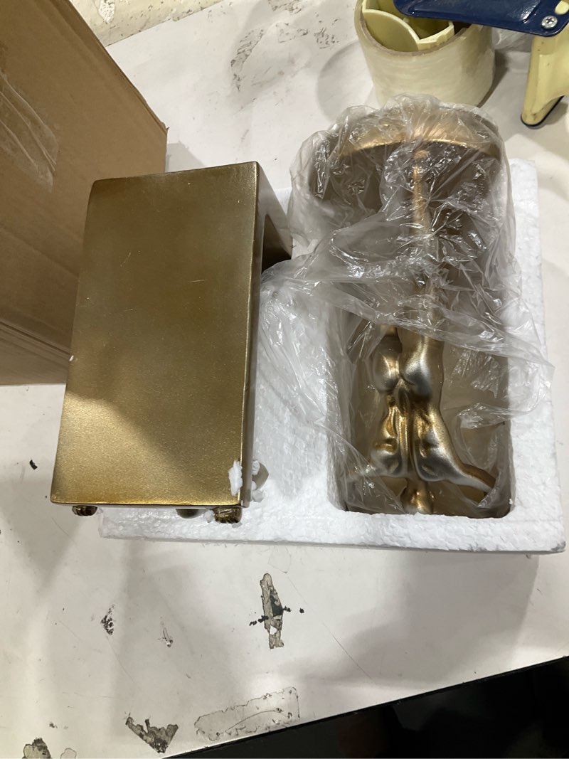 Condition photo showing Good Condition for home decorative man bookshelf bookends,art bookend, book ends,bookend supports, book stoppers, set of 2