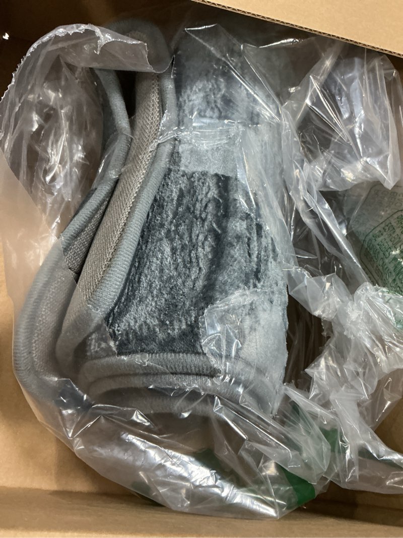 Condition photo showing Good Condition for Buganda Memory Foam Bath Mat, 35.4" x 24", Ultra Soft and Non-Slip Bathroom Rugs, Water Absorbent and Machine Washable Bath Rug Runner for Bathroom, Shower, and Tub, Dark Grey Dark Grey Rectangular 35.4" x 24"