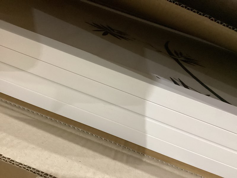 Condition photo showing Good Condition for roundhill bamboo print 4-panel framed room screen/divider, white white 4 panel divider