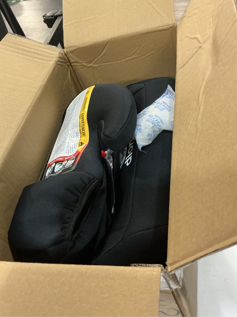 Condition photo showing Good Condition for diono solana, no latch, pack of 2 backless booster car seats, lightweight, machine washable covers, cup holders, black 2-pack black