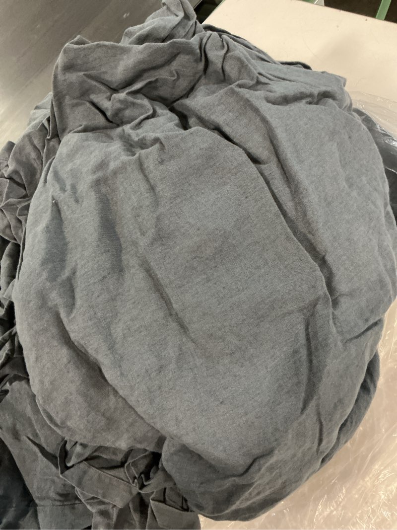Condition photo showing Good Condition for quince european linen sheet set 4 pcs king  