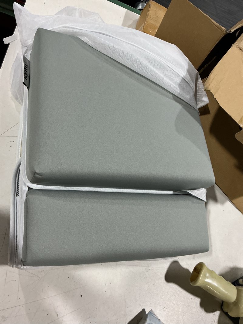 Condition photo showing As Is for rylor premium baby bath kneeler mat & elbow rest pad set – comfortable bath kneeler and elbow kneeling rest pad for parents, extra long 26'', 2.4'' thick, non-slip support for easy bath time (gray)