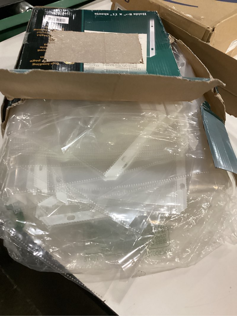 Condition photo showing As Is for GOLD SEAL 500/Box Clear Heavyweight Poly Sheet Protectors8.5 x 11"