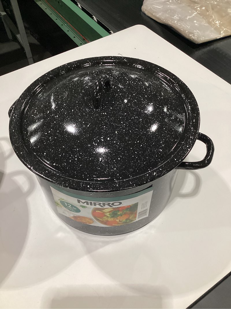 Condition photo showing New/Like New for Mirro 12Qt Traditional Vintage Style Black Speckled Enamel on Steel Stock Pot with Lid, (MIR-10705)