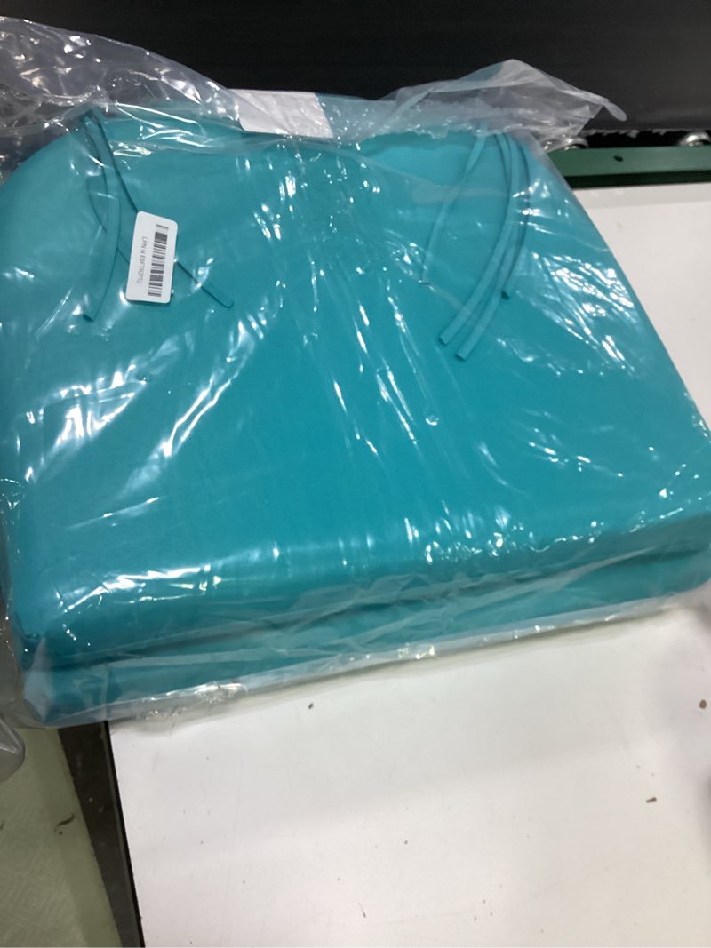 Condition photo showing Good Condition for harborest outdoor chair cushions set of 2, water resistant patio chair cushions with ties, outdoor seat cushions for patio furniture, 17"x16"x2", teal teal 17"x16"x2" (2 pack)