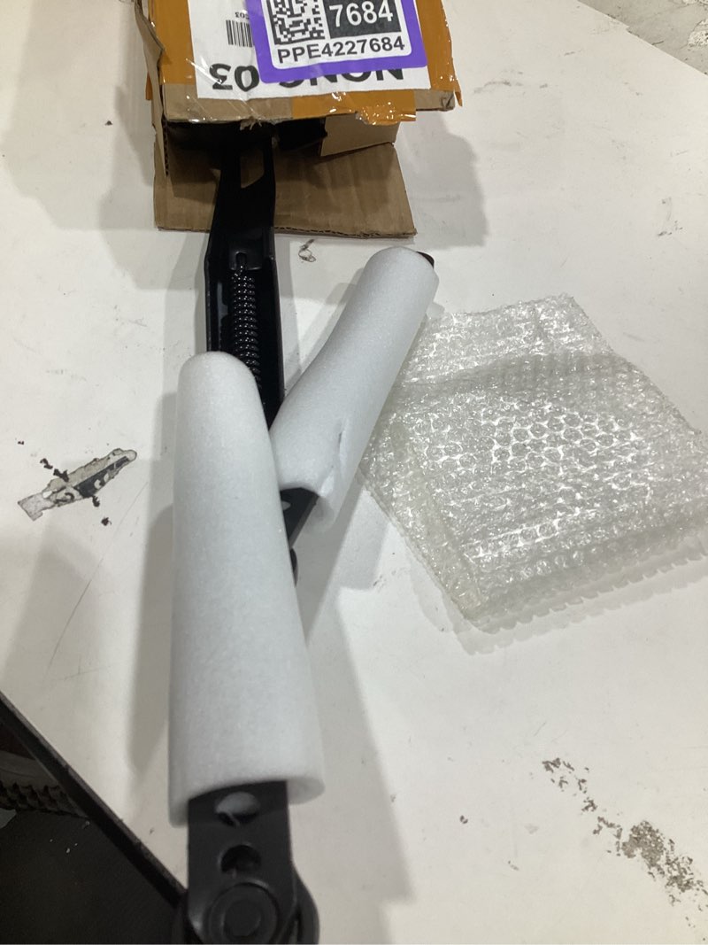 Condition photo showing Good Condition for front right passenger side windshield wiper arm with cap for mercedes-benz gle400 gls450 gls550 gle550 gle63 gl350 gl450 gl550 gl63 gle450 ml250 ml400 ml350 ml550 amg s