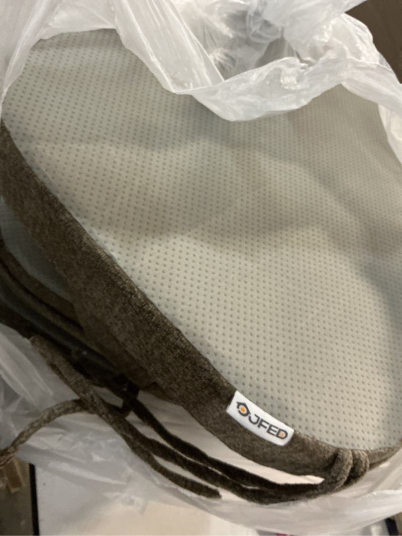 Condition photo showing Good Condition for d-shaped chair cushions for dining chairs, 2.5” thick chair pads with washable comfortable textured cover, non slip kitchen chair cushions with ties,16.5" x 16.5", 4 pack, brown brown 4 pack