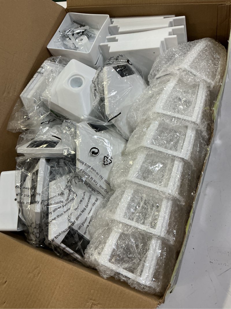 Condition photo showing New/Like New for dynaming 6 pack solar flame post lights outdoor, solar powered lamps fence post cap lights, flickering flame led lantern waterproof for garden deck patio, fit 4x4, 5x5 6x6 wooden posts, white shell white 6 pack