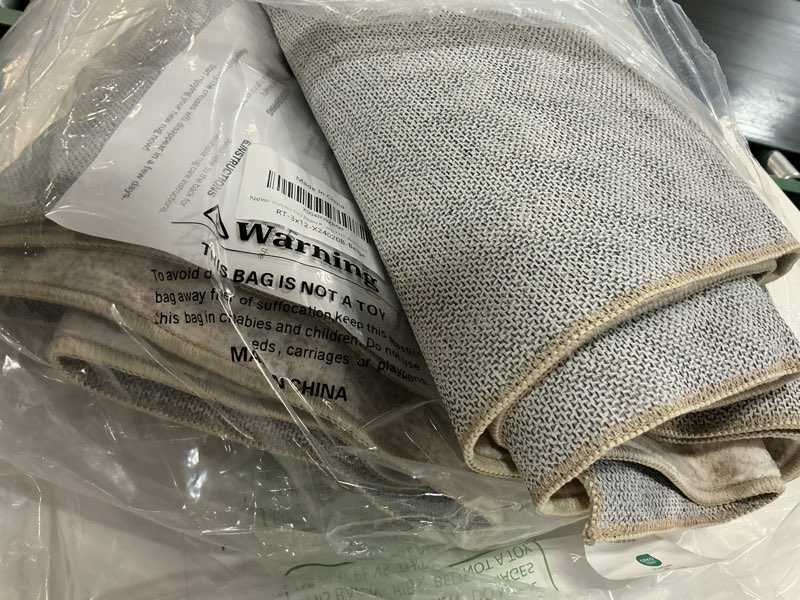Condition photo showing Good Condition for 3x12 runner rug for hallway, non-slip long bathroom rugs runner for kitchen, bedroom, soft vintage abstract washable rug for entryway, thin floor mat for dining room(3'x12', beige/ivory)