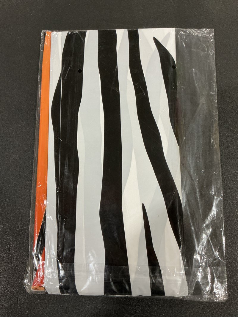 Condition photo showing New/Like New for Animal Safari Tablecloth Jungle Animal Theme Tablecover Tiger Zebra Giraffe Print Table Cover Tropical Leaf Tablecloth Party Supplies for Jungle Safari Birthday Baby Showers (Greenery Style, 5 Pcs) Greenery Style 5