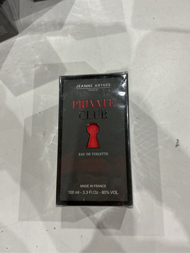 Jeanne Arthes - Private Club Eau De Toilette - Spray Perfume for Men - Woody Scent - Notes of Lemon,