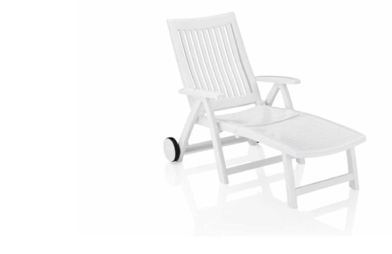 The KETTLER classic ROMA sets fresh accents with clear white.