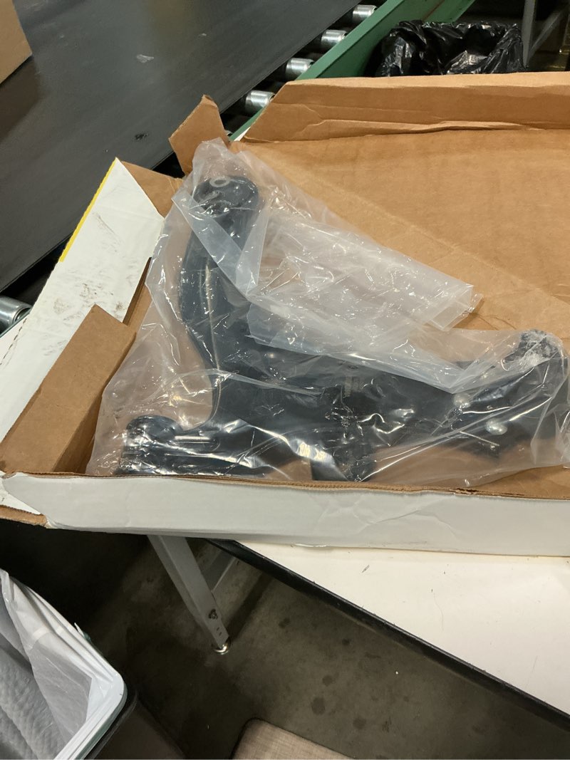 Condition photo showing Good Condition for MOOG RK620676 Control Arm and Ball Joint Assembly