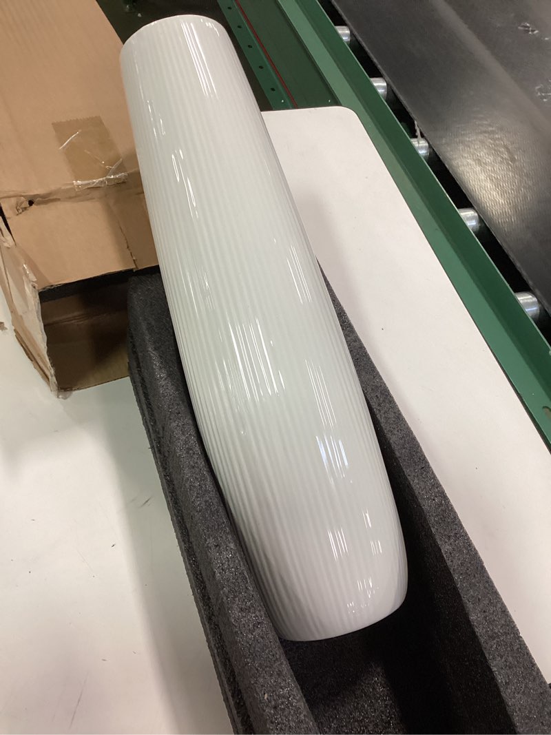 Condition photo showing New/Like New for Vase Ceramic Flower Vase Minimalist White Ceramic Vase,Vase for Home Decor, Modern Minimalist Vase for Table Shelf Bedroom Kitchen Living Room,B Desktop Ornaments
