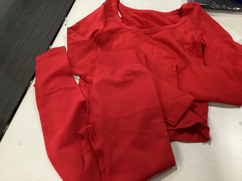 Condition photo showing Good Condition for SUUKSESS Women 2 Piece Workout Sets Hidden Scrunch Hip Lifting Seamless Leggings Long Sleeve Yoga Crop Tops Small Red