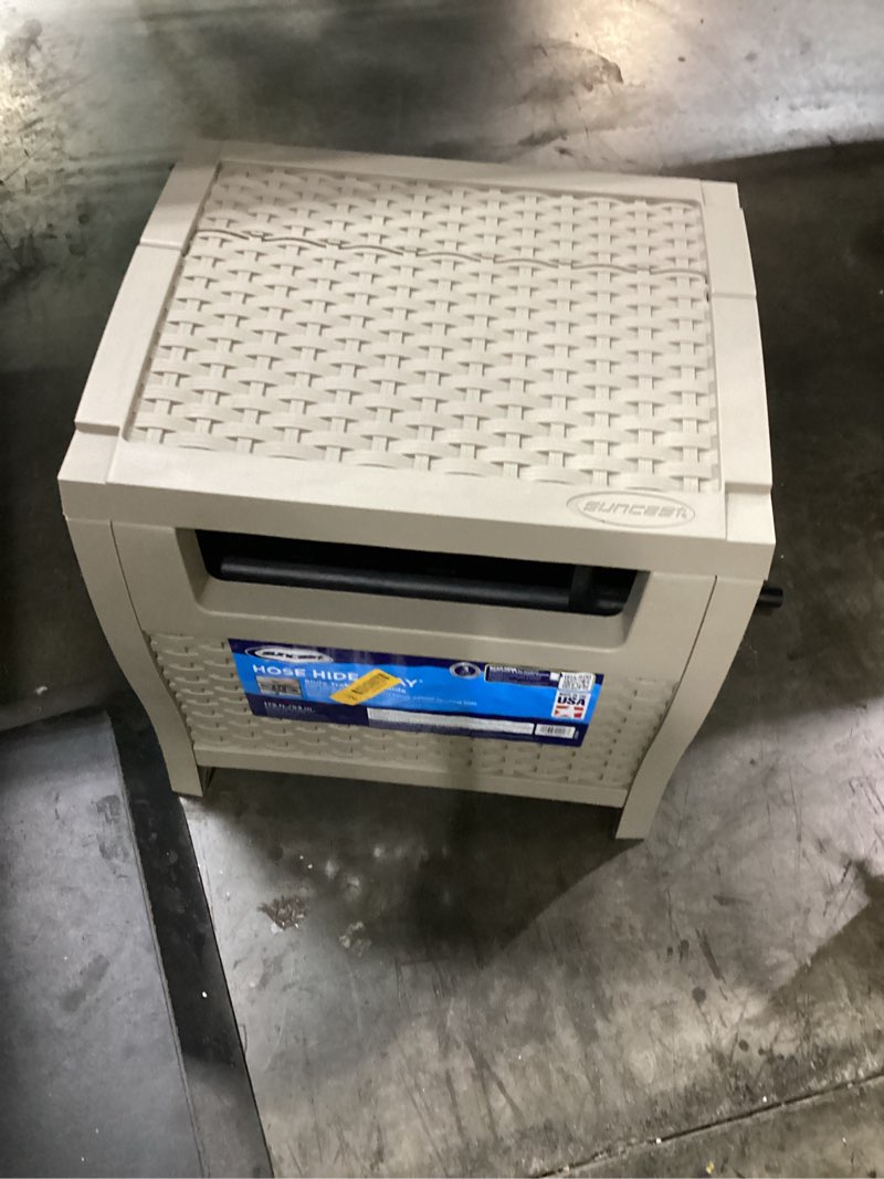 Condition photo showing Good Condition for suncast hose hideaway plastic 175-ft hideaway hose reel
