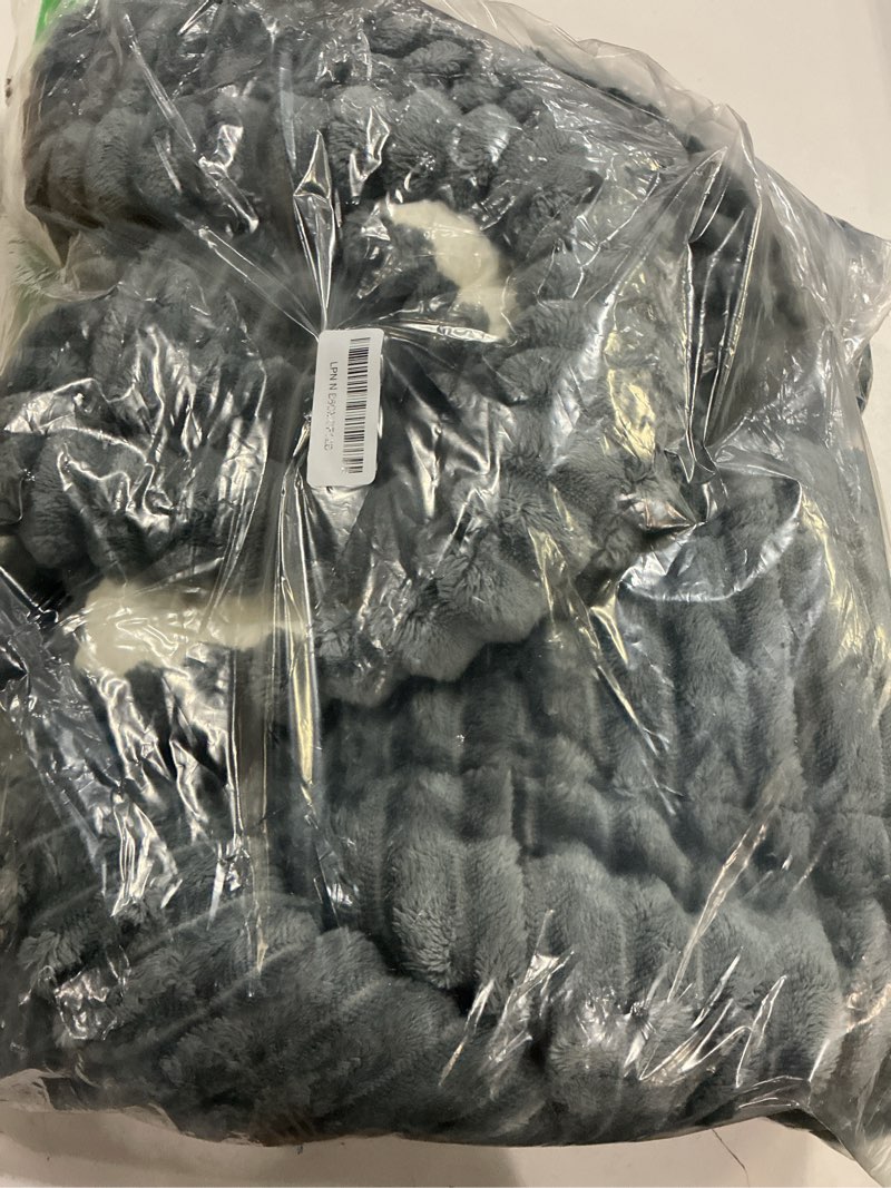 Condition photo showing Good Condition for zqffb pet couch cover dogs washable non-slip couch protector pet friendly dog mat for couches and sofas dark gray 27.6x82.7