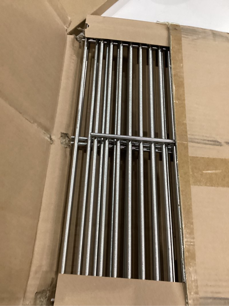 Condition photo showing Good Condition for s6g552 (3-pack) 19.2” sus304 stainless steel cooking grates for weber summit 600 series, summit e-640, s-640, e-650, s-650, e-660, s-660, e-670, s-670 gas grills (2007-present)