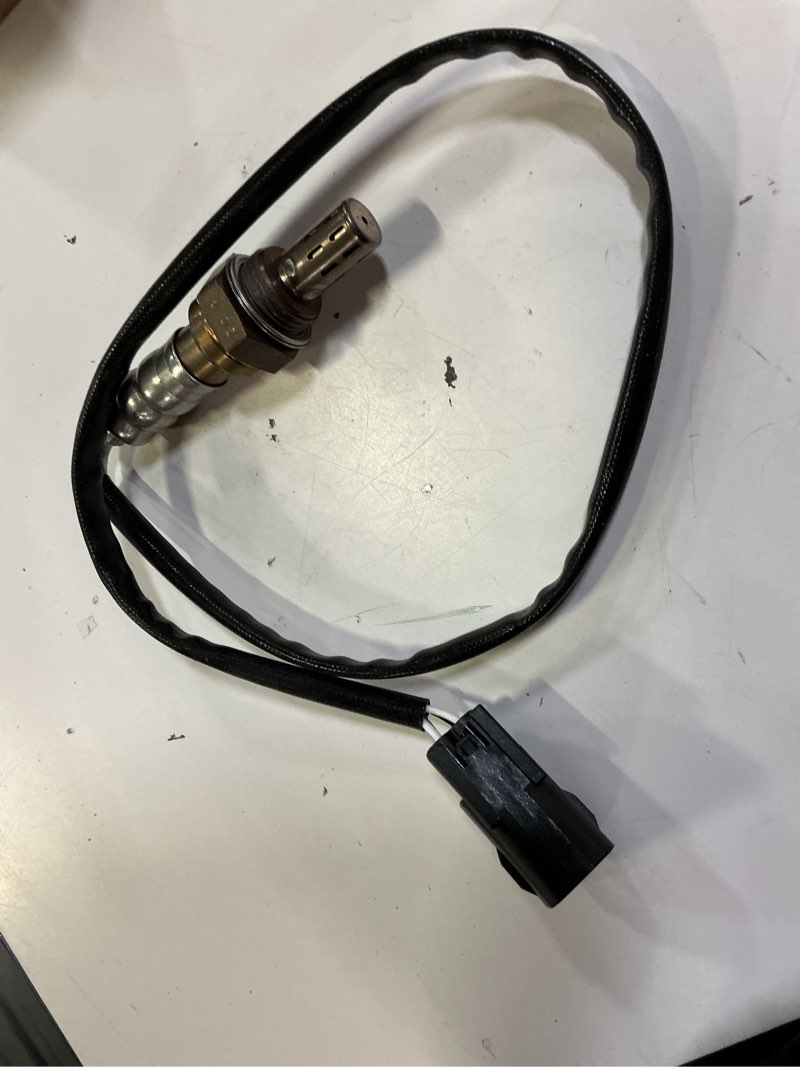 Condition photo showing Good Condition for bdfhyk oxygen sensor downstream o2 sensor, compatible with kia forte 10-13, optima 11-16, sorento 11-15, sportage 11-16, compatible with hyundai tucson 10-14, l4 2.0l 2.4l, 234-4238 1pcs