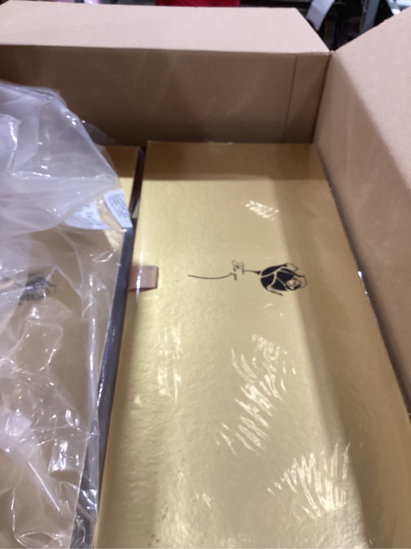 Condition photo showing Good Condition for Valentines Day I Love You Box Flower Gift Box Heart Shaped Empty Cardboard Fillable Gift Box Flower Letter Box Chocolate Strawberry Candy Jewelry Package for Luxury Style Flower Arrangements Birthday Gold