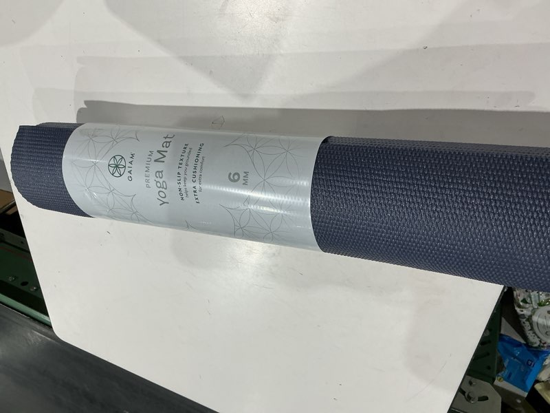 Condition photo showing Good Condition for gaiam premium yoga mat, 6mm thick print mat | premium 6mm thick cushioning for joint support. non-slip print design for yoga, pilates & floor workouts. alignment print (ink)