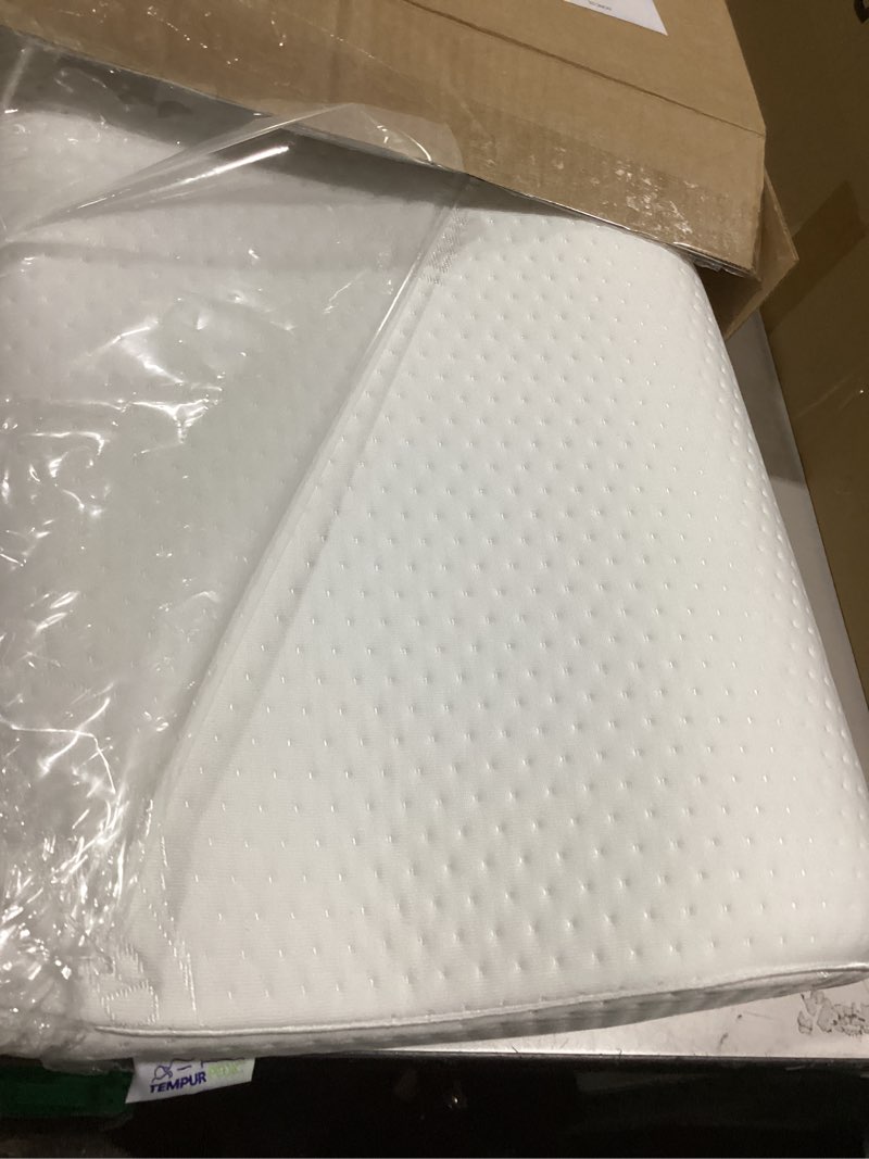 Condition photo showing Good Condition for Tempur-Pedic TEMPUR-Ergo Neck Pillow, Medium Profile, White Medium Profile 1
