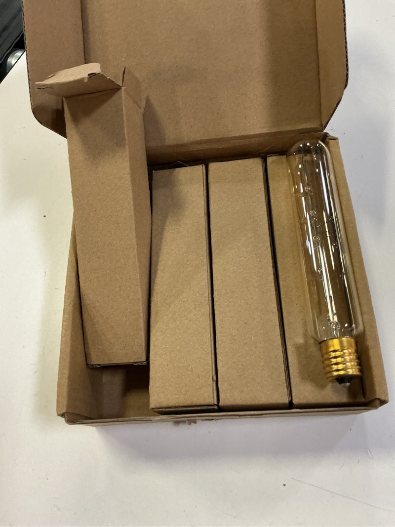 Condition photo showing New/Like New for refrigerator light bulb fit for sub-zero 500 501 550 532 542 561 590, replace 7014647, light bulb e17 base 120v 40w, 4pcs