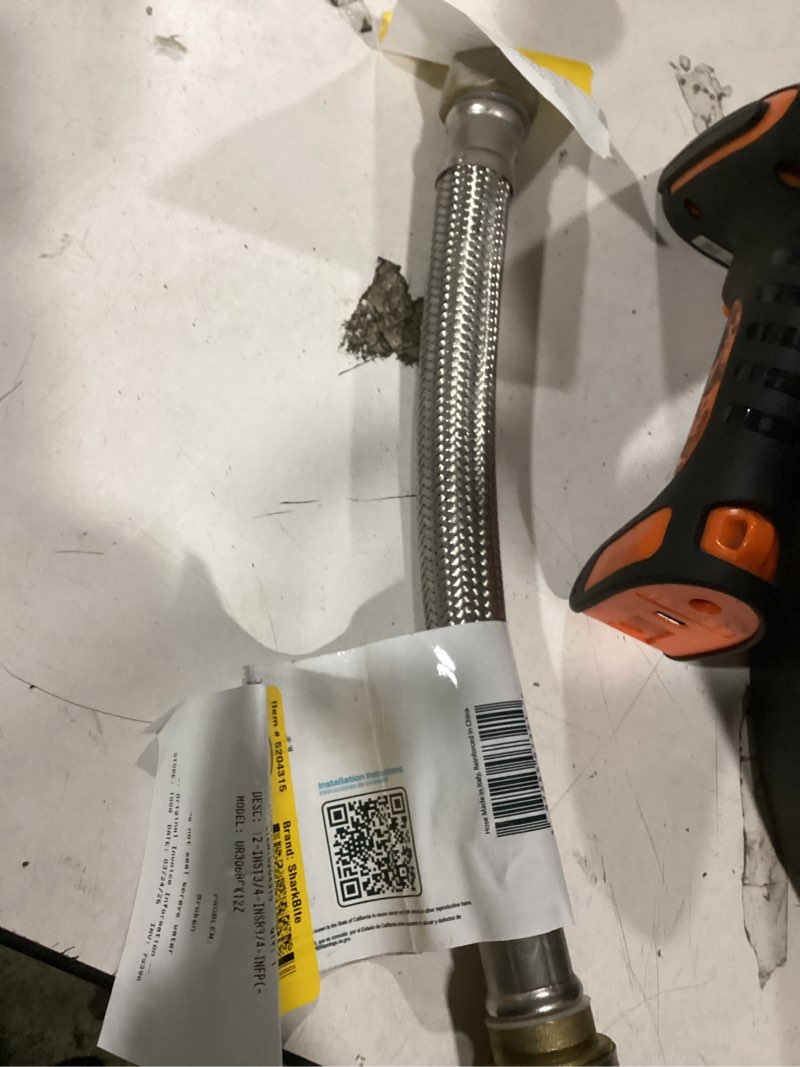 Condition photo showing Good Condition for sharkbite max 12-in 3/4-in push-to-connect inlet x 3/4-in fip outlet braided stainless steel water heater connector