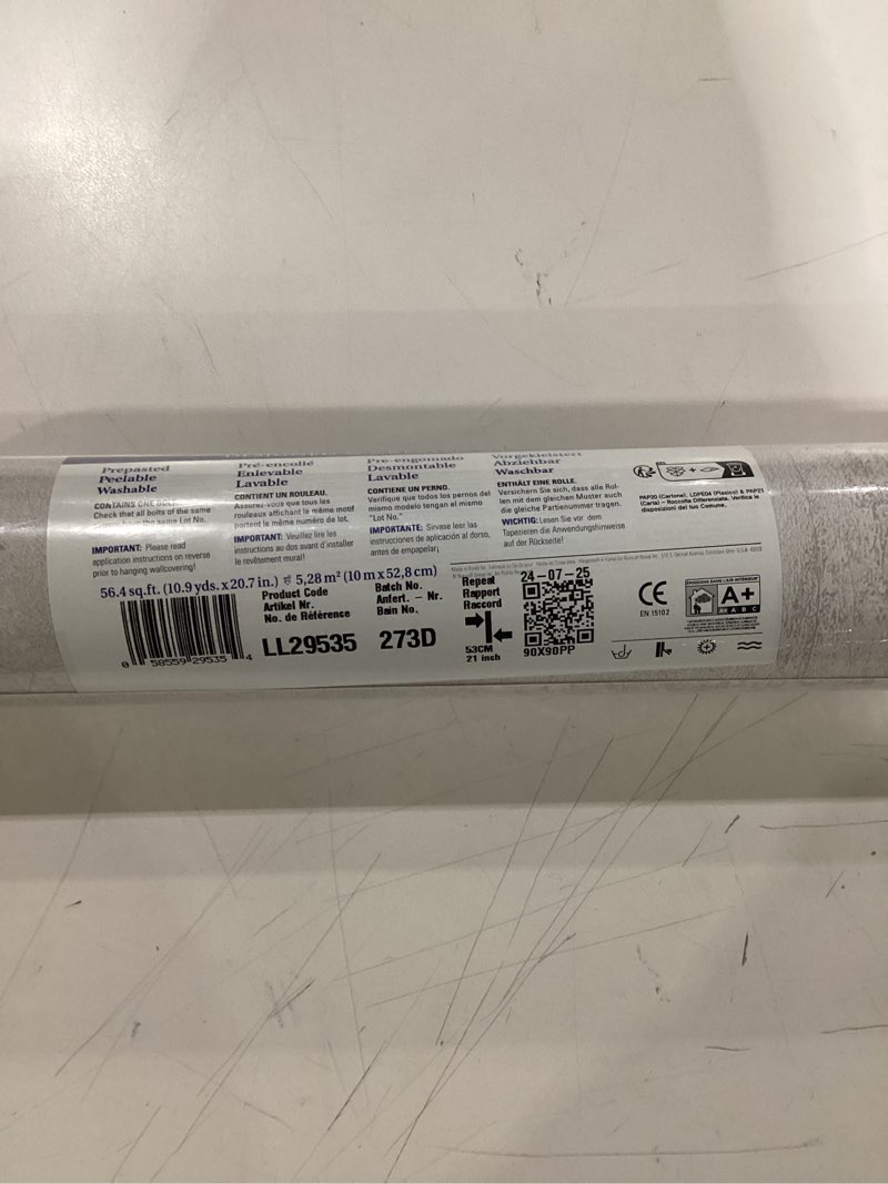 Condition photo showing New/Like New for Vinyl wall covering