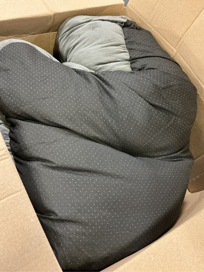 Condition photo showing Good Condition for invenho x-large dog bed for large, medium, small dogs - rectangle, washable, orthopedic, soft calming sleeping puppy bed - durable pet cuddler with anti-slip bottom - xl (35"x25"x10") xl(35"x 25"x 9") grey