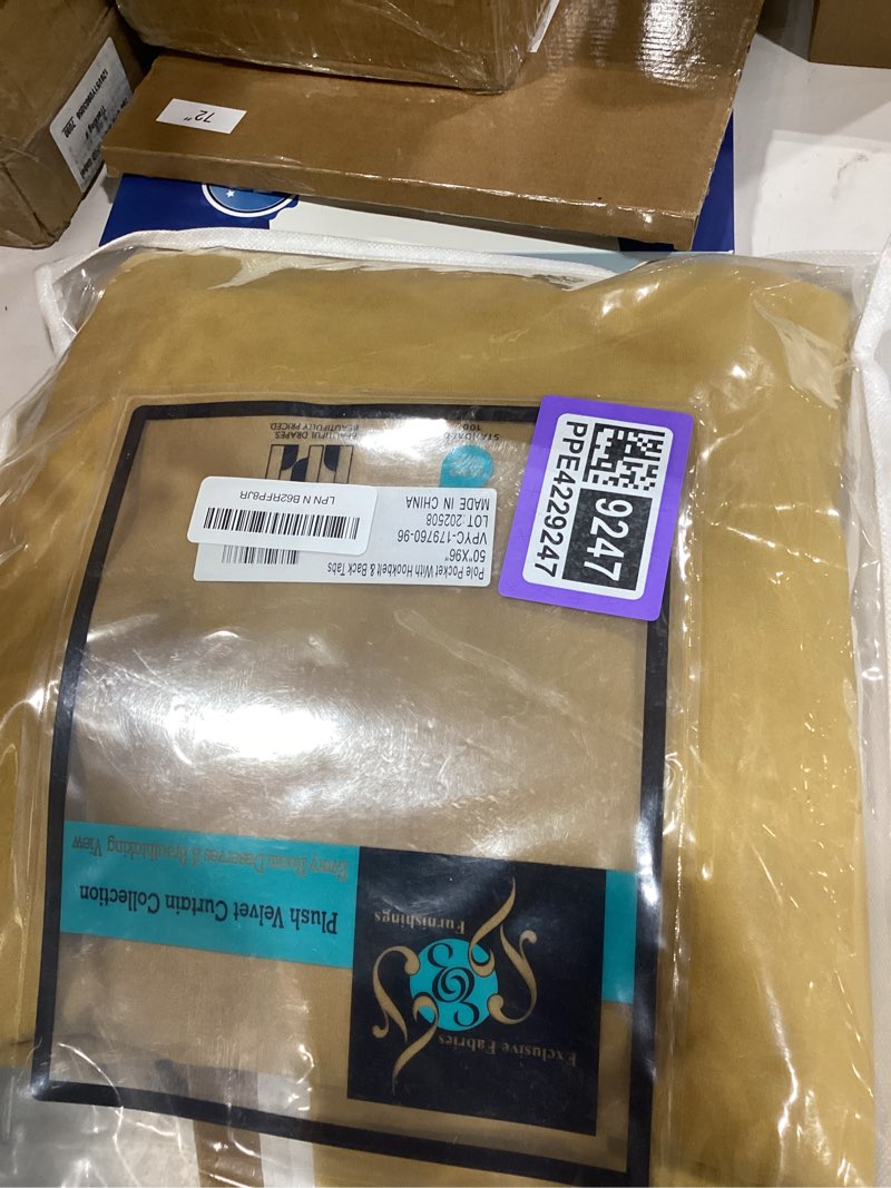 Condition photo showing New/Like New for HPD Half Price Drapes Heritage Plush Velvet Curtains 96 Inches Long Room Darkening Curtains for Bedroom & Living Room 50W x 96L, (1 Panel), Aztec Gold Aztec Gold 50W x 96L
