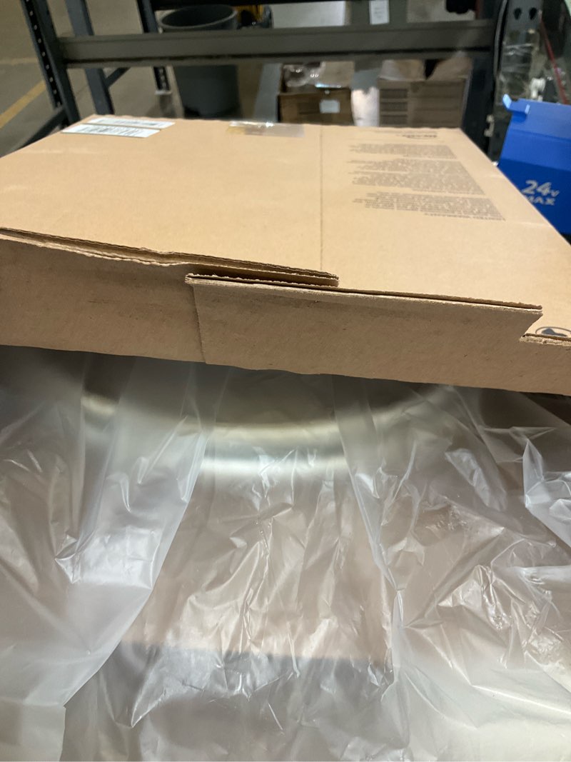 Condition photo showing Good Condition for bemis 7300slec slow close toilet seat, easy clean hinges and durable plastic seat, made in usa, elongated, white
