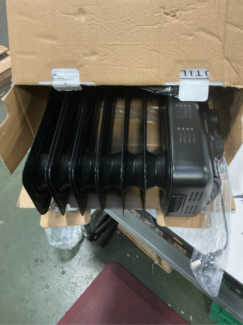 Condition photo showing Good Condition for Utilitech oil-filled radiator #5228419