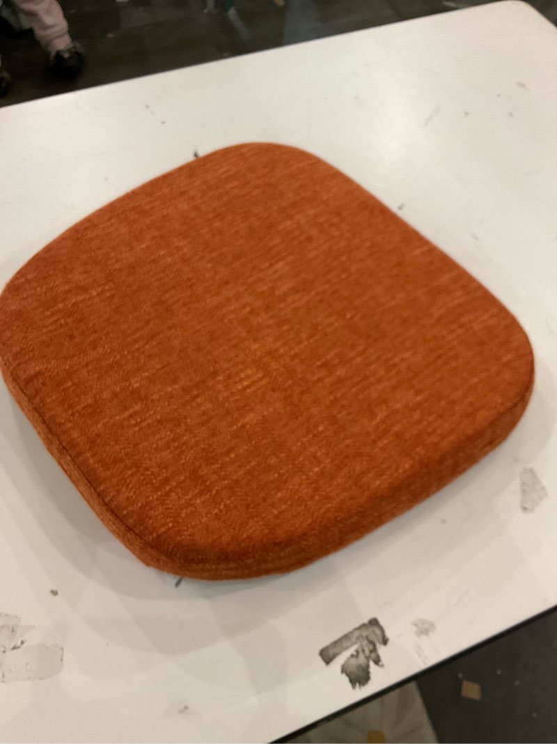 Seat cushion 