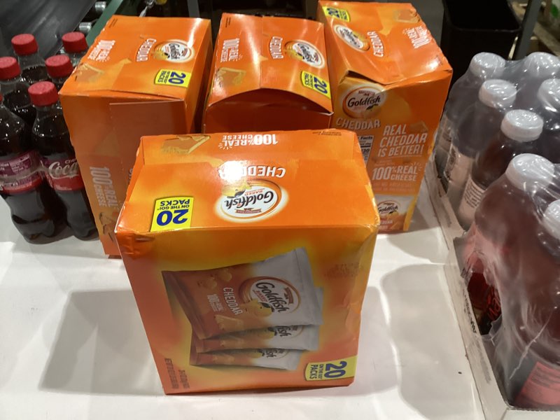 Condition photo showing New/Like New for Goldfish Cheddar Cheese Crackers  Baked Snack Crackers  1 oz on-The-Go Snack Packs  20 Count Box
