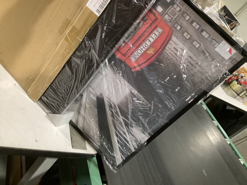 Condition photo showing Good Condition for lavezee 18x24 poster frame black, 6 packs lightweight 18 x 24 poster frames for wall mounting, display 24x18 pictures, posters & art prints vertically or horizontally