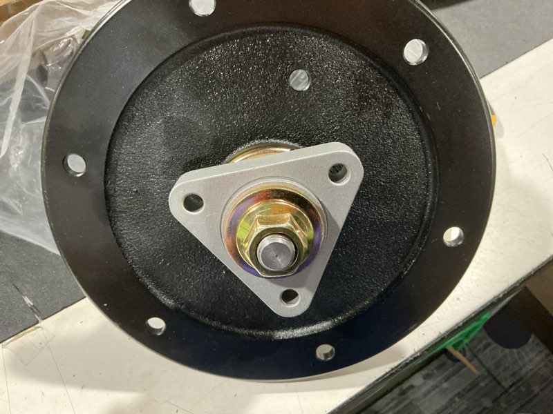 Condition photo showing Good Condition for mower spindle assembly 106-3217, 119-8599, 108-7713, fits for toro 60 72 inch deck z500 z553 z557 z560 d587 l595 z589 z595-d z588