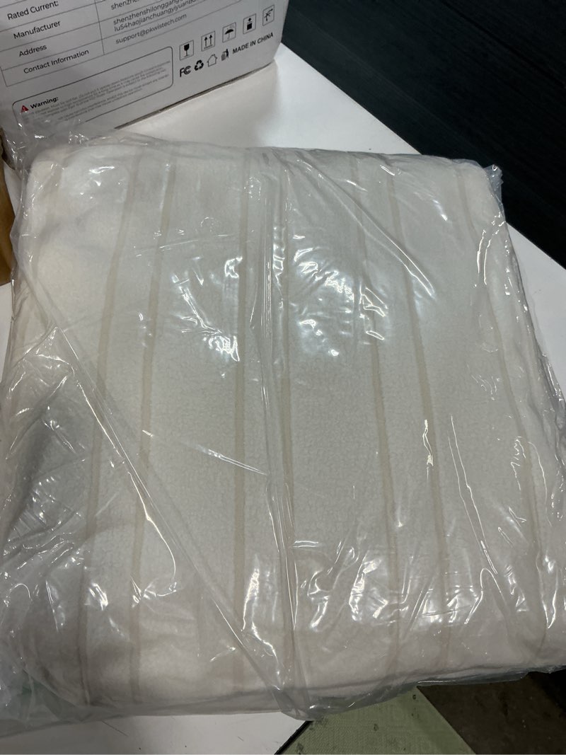 Condition photo showing New/Like New for h.versailtex stretch futon slipcover armless sofa cover furniture protector without armrests slipcover soft with elastic bottom for kids, spandex jacquard modern stripe design, ivory futon ivory