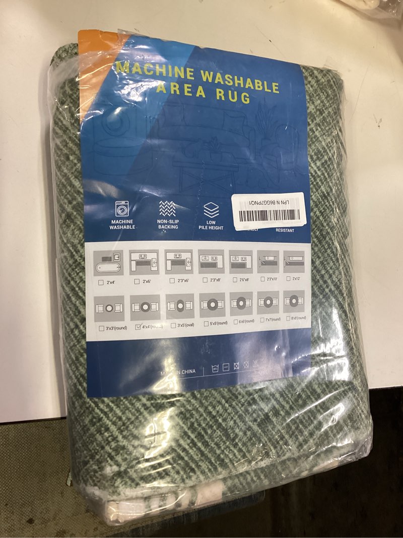Condition photo showing New/Like New for Scalloped Sage Green 4ft Round Rug Washable Non-Slip Soft Ultra-Thin Small Circle Modern Cottage Core Solid Carpet for Entryway Kitchen Bedroom Nursery Dining Room Sage Green 4' (Round)